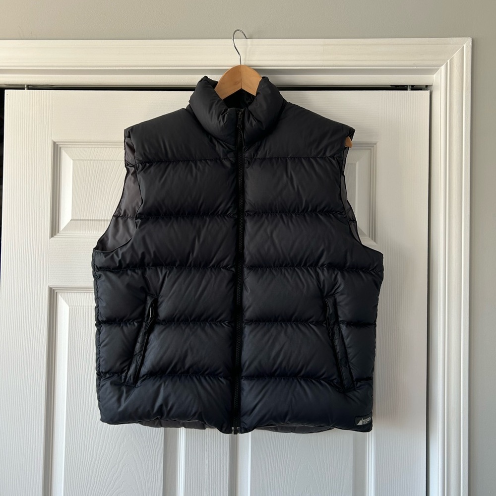 MEC Men's Dark Puffer Vest